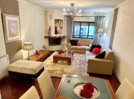 A picture of the hotel: Apartamento Laranjeiras