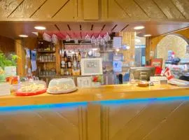 Rolphton Motel and Restaurant