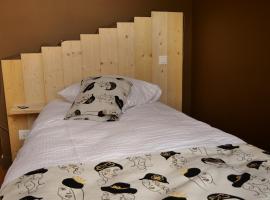 Relais des Monts du Lyonnais, hotel en Les Halles