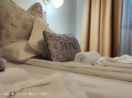 Hotel Photo: Buon Studio-romantic little cottage near Small Square