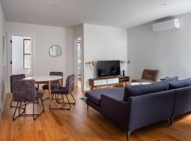 Gambaran Hotel: Three Bedroom Brooklynite Suite!