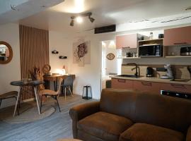 Hotel Foto: Le Joli’Mans, appartement refait à neuf, entièrement équipé, pour 2 personnes, proche quartier historique et centre