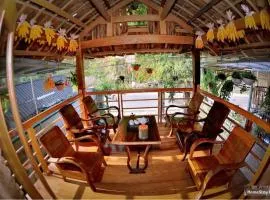 A Lử Homestay & Trekking