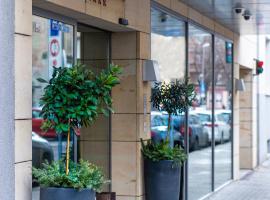 Hotel Avance, hotelli kohteessa Bratislava