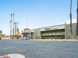 Royal Plaza Inn, hotel in Indio