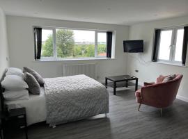 Fotos de Hotel: Studio apartment in Harefield