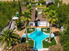 A picture of the hotel: Villas en Toledo