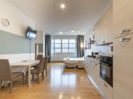 4 Star Family & Friends Apt - Self Check-in, hotell Bolognas