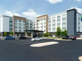 Holiday Inn Express & Suites - Mall of America - MSP Airport by IHG