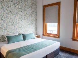 The Cambridge Hotel & Backpackers, hotel in Wellington