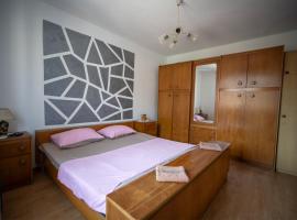 Фотография гостиницы: Ari City Center Apartment