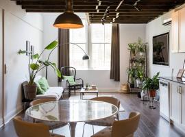 Gambaran Hotel: Loft-Style Living - Sophisticated Urban Retreat