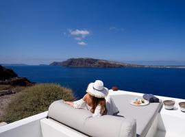 호텔 사진: Exquisite Oia Retreat - Luxurious Junior Suite Villa Ode - Private Jacuzzi & Sunset Views - Santorini Elegance