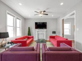 Fotos de Hotel: Spacious, Vibrant Home 'n Central Richmond, VA!