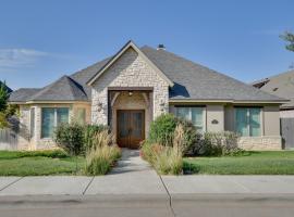 Hotel Photo: Spacious Amarillo Home 6 Mi to Downtown!