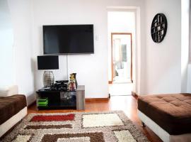 Hotel Foto: Spacious 3 Bedroom apartment Old Town