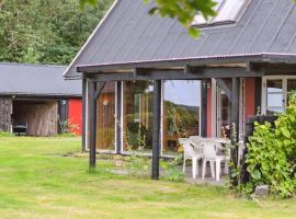 Foto di Hotel: Holiday Home Thana - 8km from the sea in Bornholm by Interhome