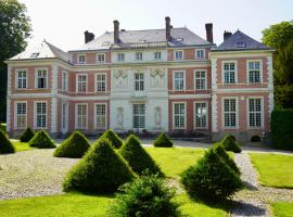 Hotel fotoğraf: Château Florian XVIII siècle 700 m2, parc 10 hectares