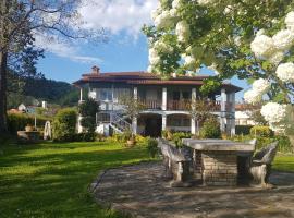 होटल की एक तस्वीर: Villa Azzurrina
