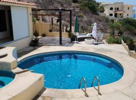 Hotel Photo: Casa Mar azul, Dream Villa 3br Rancho Cerro Colorado Ocean view