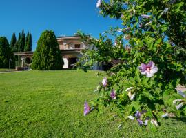 Foto di Hotel: La Villa dei Tartufi - B&B