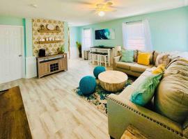 Hotel foto: Newly Renovated Beach House 3 BDR, 2 BATH 1 BLK to Beach