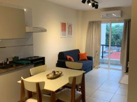 Amaru - Departamento céntrico con cochera、コリエンテスのホテル