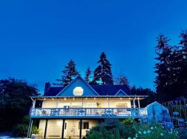 Hotel Photo: Stunning Home, Sound View, Sauna and Covered Deck