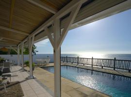 Hotel foto: Serenity by the Sea- 3BRVilla w Stunning Sunsets