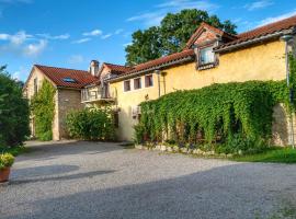 Divas Upes, Hotel in Koknese