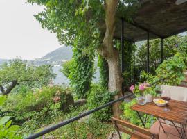 Hotel foto: Simons Apartment with Amazing View by Rent All Como