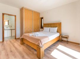 Фотографія готелю: Fernandes Guest House Bright Private Suite