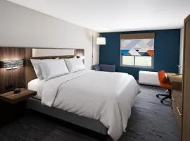 Holiday Inn Express & Suites Ormond Beach - North Daytona by IHG