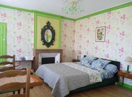 Hotel Foto: Chambres d'hôtes les Clématites en Cotentin