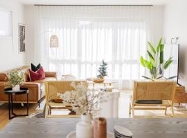 Hotel Photo: Cozy Home Close to Beach and Hobart CBD