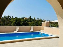 รูปภาพของโรงแรม: Villa Blue Paradise - B&B con piscina non lontano da Cagliari