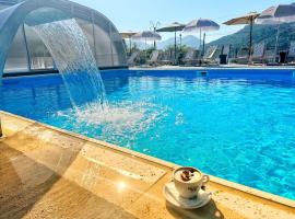 Complex Turistic Cetatea Drencova, hotel v destinaci Drencova