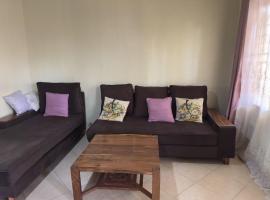 Фотография гостиницы: Olive Palm Suites Jinja