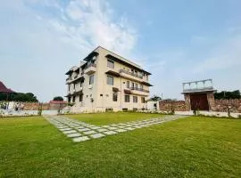 New Royal Orbit Hotel and Restaurant