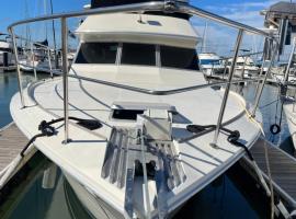 होटल की एक तस्वीर: Private Yacht in San Francisco