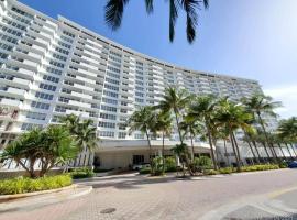 A picture of the hotel: THE HEART OF LINCOLN RD SOUTH BEACH