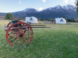 Hotel Photo: Nomade Patagonia Glamping & Domos