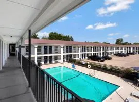 Studio 6-Bryan, TX - University Area