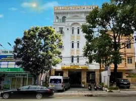 Thi Long Phụng Hotel
