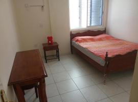 Hotel Photo: Room in villa in quite area of Larnaca
