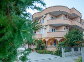 Apartments and bungalow Casa Palma, hotel en Ulcinj