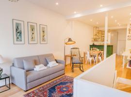 รูปภาพของโรงแรม: Cosy Loft between Montparnasse & Luxembourg Gardens