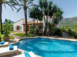 מלון צילום: Villa Enri Dreamy Vacation Home Pool Jacuzzi