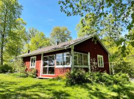 Photo de l’hôtel: Nice cottage outside Lönashult near lake Övden