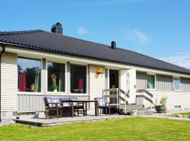 Hotel Photo: Holiday home TANUMSHEDE III